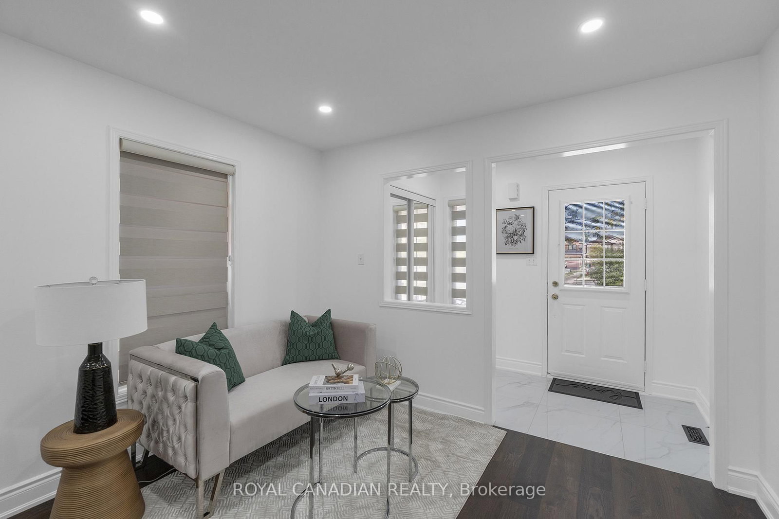 Listing Image 7