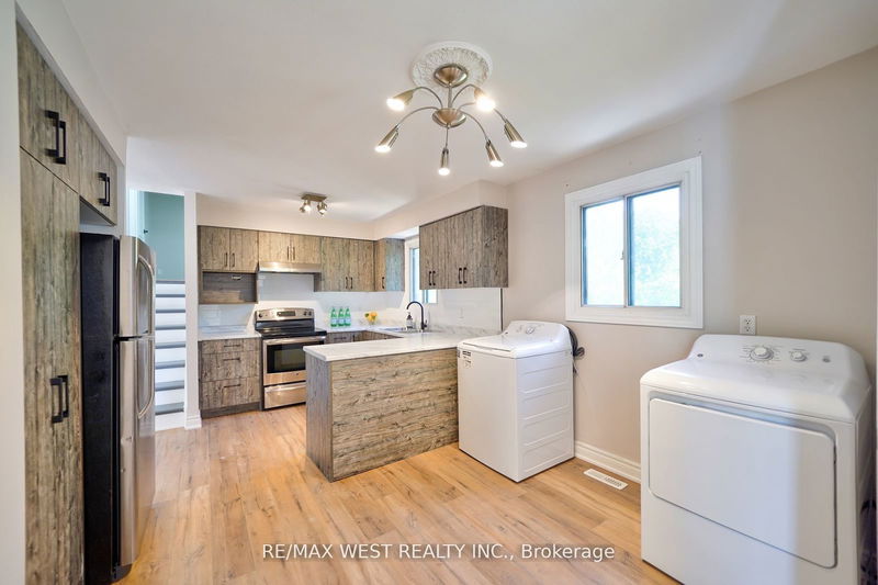 13 Skegby Rd N Brampton, L6V 2T8 | Image 12