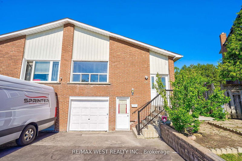 13 Skegby Rd N Brampton, L6V 2T8 | Image 3