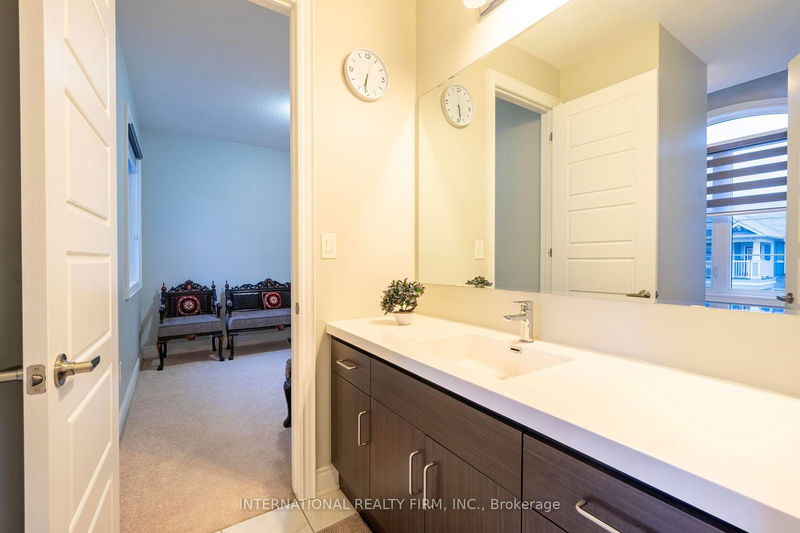 1312 Whitney Terr N Milton, L9E 1K5 | Image 24