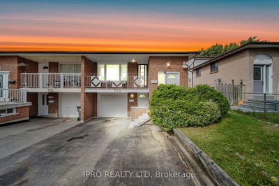 734 Eaglemount Cres  Mississauga, L5C 1N9 | Image 1