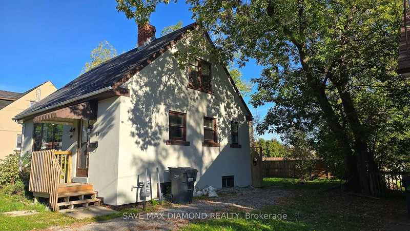 19 Pearl St, Mississauga, L5M 1X1 | Image 3