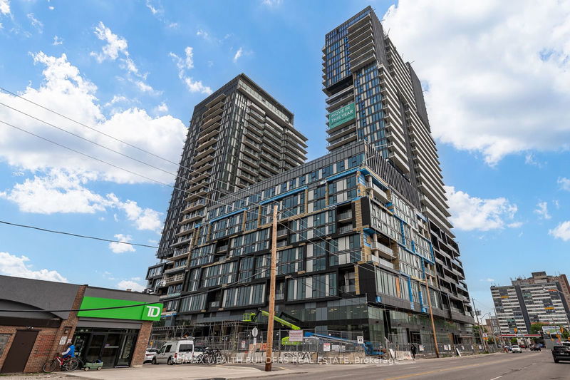 home for lease on 507-1285 Dupont Street