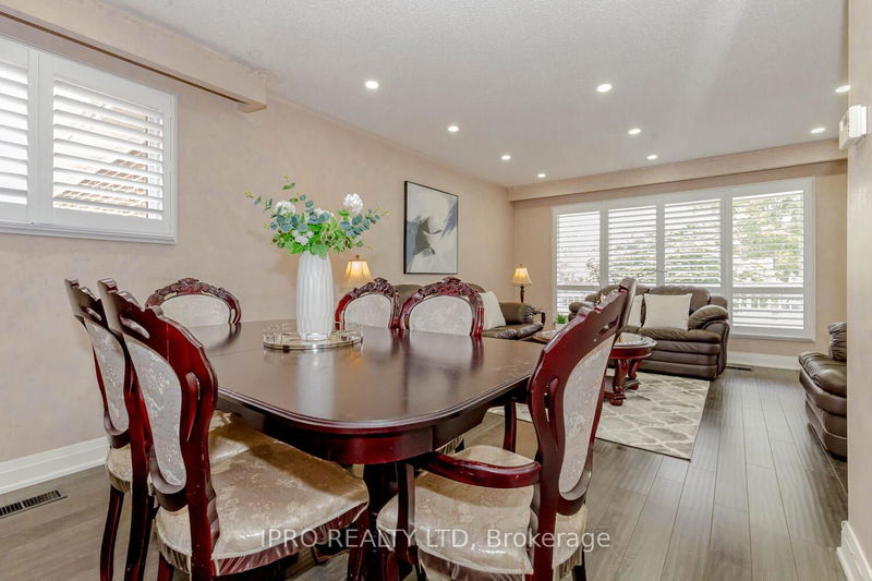 3320 Morningstar Dr  Mississauga, L4T 1X7 | Image 17