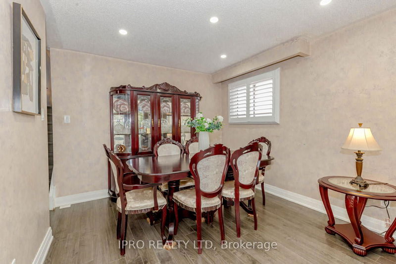 3320 Morningstar Dr  Mississauga, L4T 1X7 | Image 19