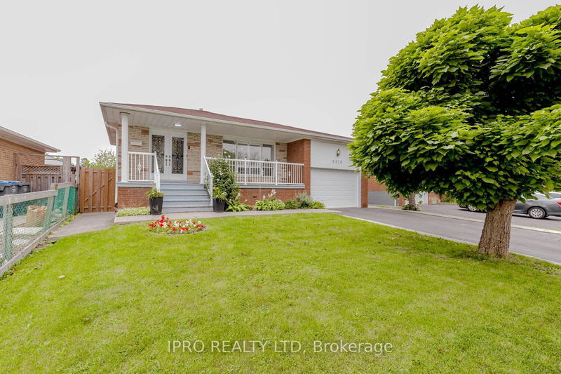 3320 Morningstar Dr  Mississauga, L4T 1X7 | Image 2