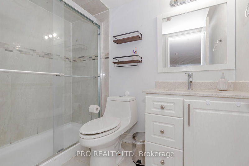 3320 Morningstar Dr  Mississauga, L4T 1X7 | Image 28