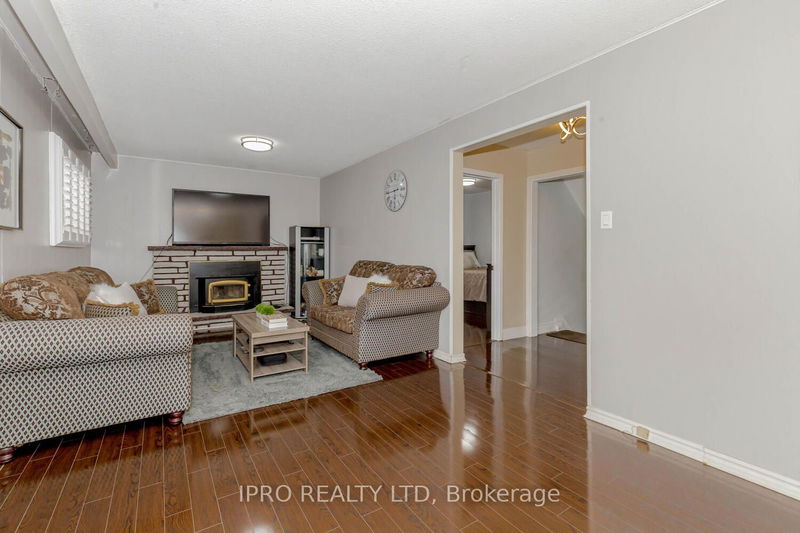 3320 Morningstar Dr  Mississauga, L4T 1X7 | Image 32