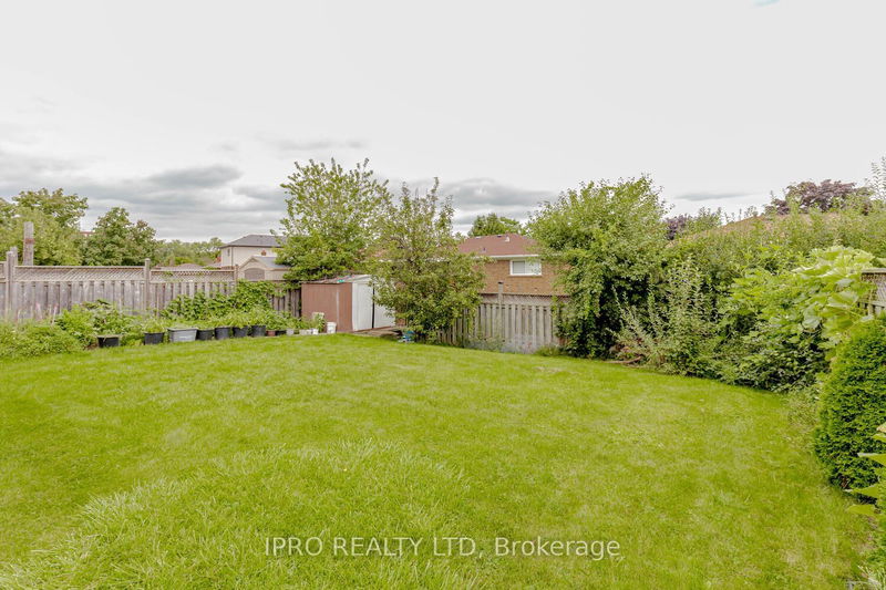 3320 Morningstar Dr  Mississauga, L4T 1X7 | Image 40