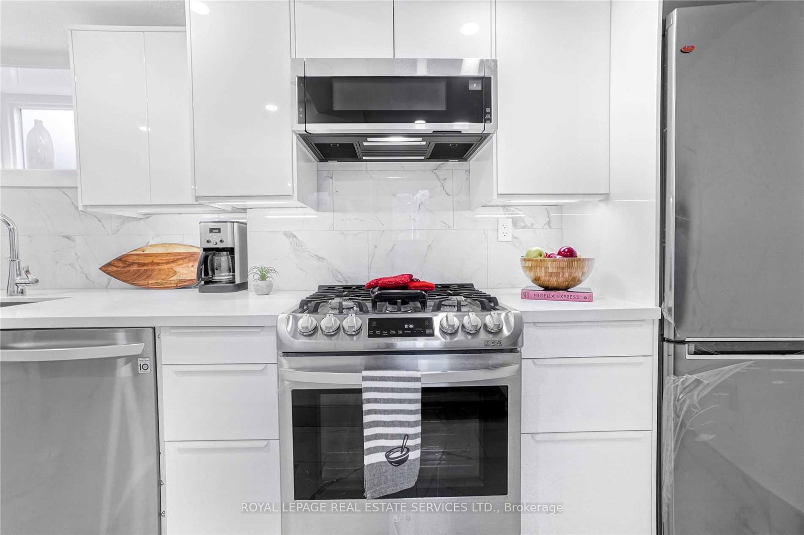 117 St Johns Road, Unit Lower - Photo 13