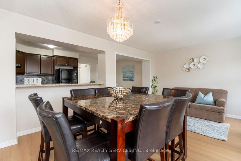 39 Vanhorne Clse  Brampton, L7A 0X8 | Image 24