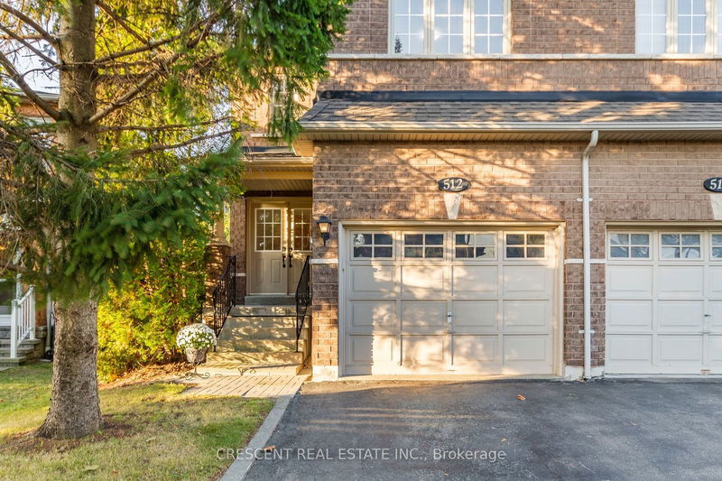 512 Cottagers Green Dr  Mississauga, L5B 4J3 | Image 2