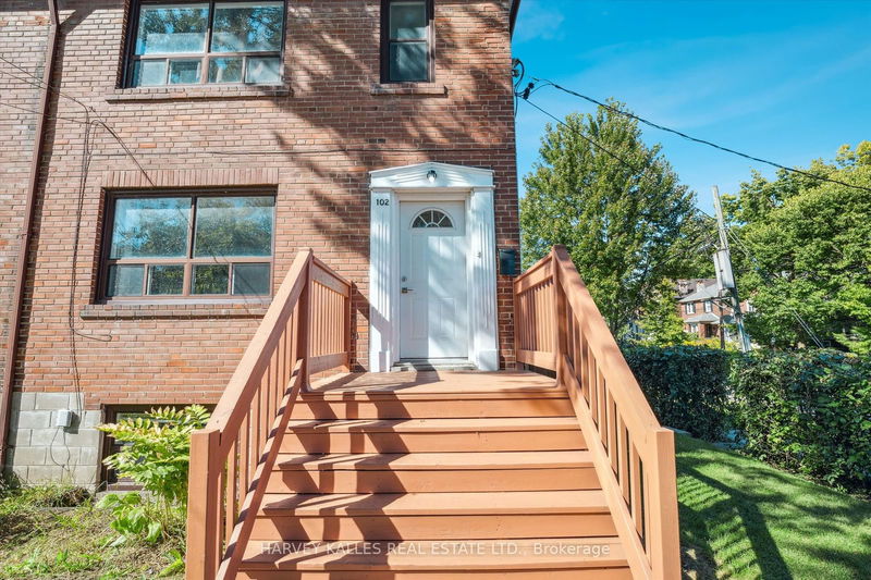 102 Stanley Ave  Toronto, M8V 1N9 | Image 3