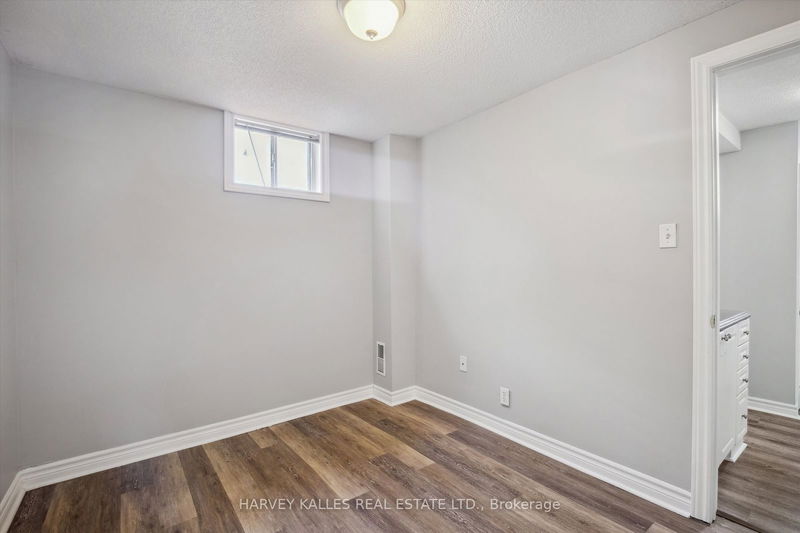 102 Stanley Ave  Toronto, M8V 1N9 | Image 30