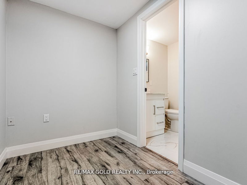  60 - 2605 Woodchester Dr  Mississauga, L5K 2E3 | Image 20