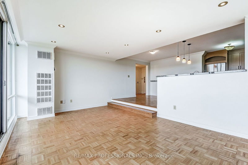  2013 - 260 Scarlett Rd  Toronto, M6N 4X6 | Image 16