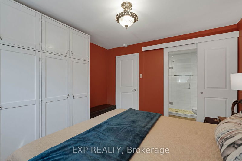 3395 Galena Cres  Mississauga, L5A 3L7 | Image 11