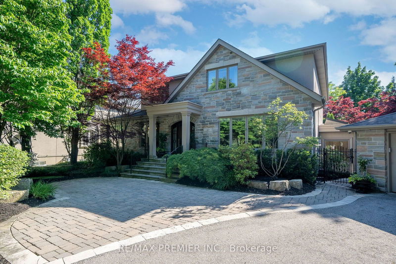 43 Edenvale Cres  Toronto, M9A 4A5 | Image 2