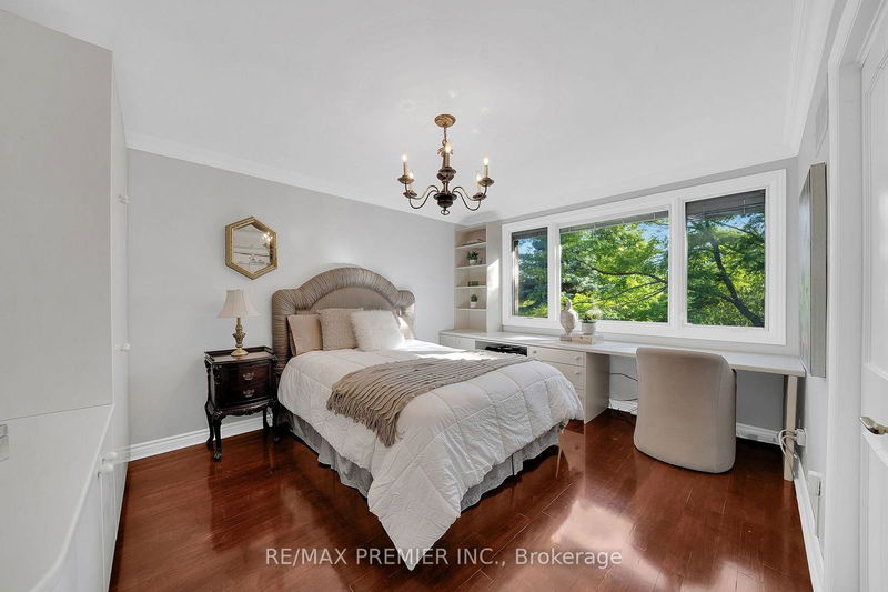 43 Edenvale Cres  Toronto, M9A 4A5 | Image 22