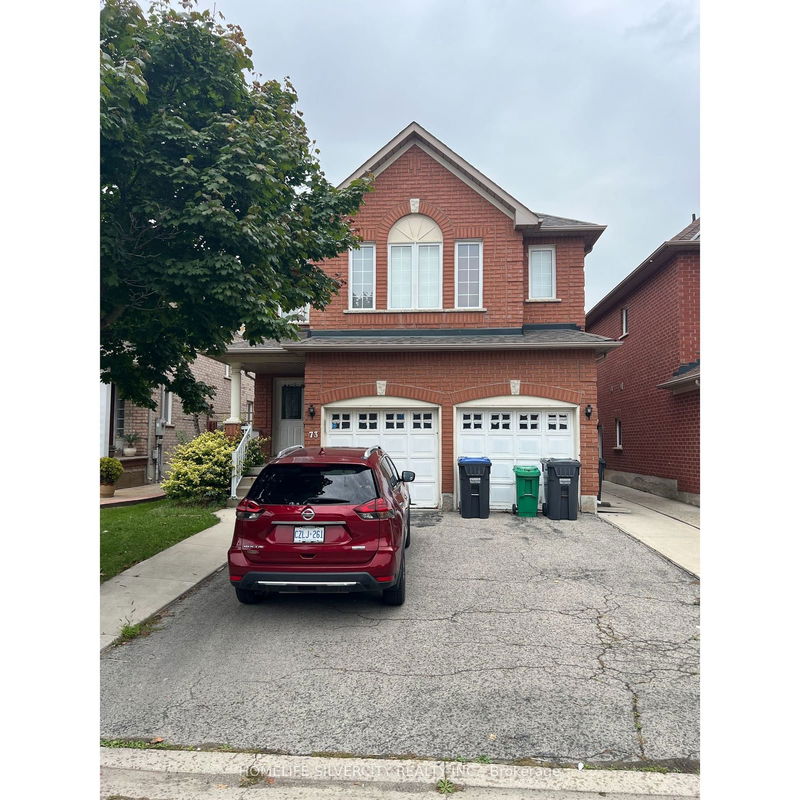 home for lease on 73 Fallstar Crescent