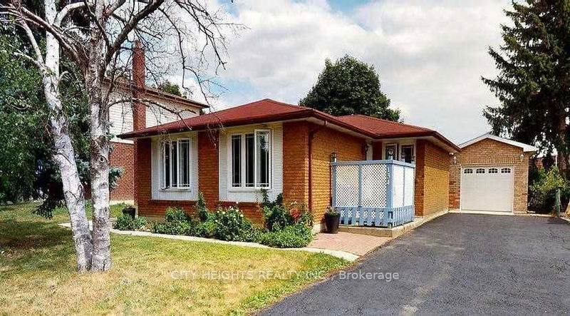 home for lease on 134 Folkstone Crescent
