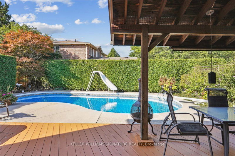 1121 Manor Rd  Oakville, L6M 1G3 | Image 23