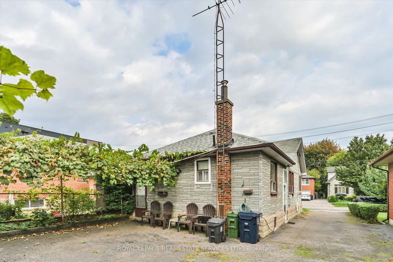 28 Bellman Ave  Toronto, M8W 4A3 | Image 20