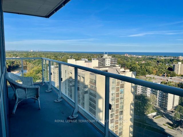  1905 - 65 Speers Rd  Oakville, L6K 3V5 | Image 3