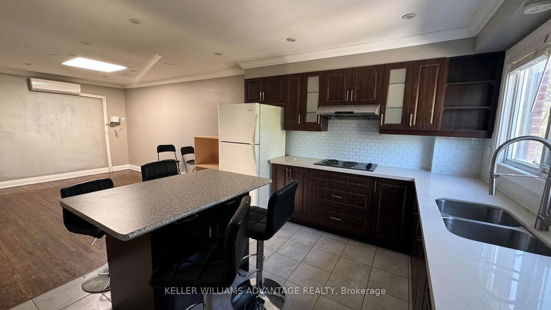 home for lease on 922 Wilson Avenue