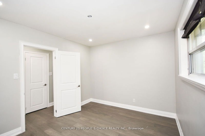 472 Samford Pl  Oakville, L6L 4E8 | Image 11