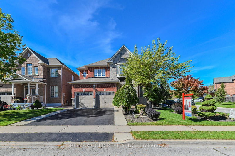 107 Sled Dog Rd  Brampton, L6R 0J4 | Image 1