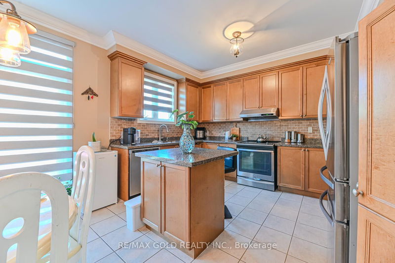 107 Sled Dog Rd  Brampton, L6R 0J4 | Image 17