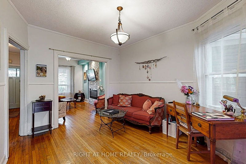 149 Yarmouth Rd  Toronto, M6G 1X3 | Image 13