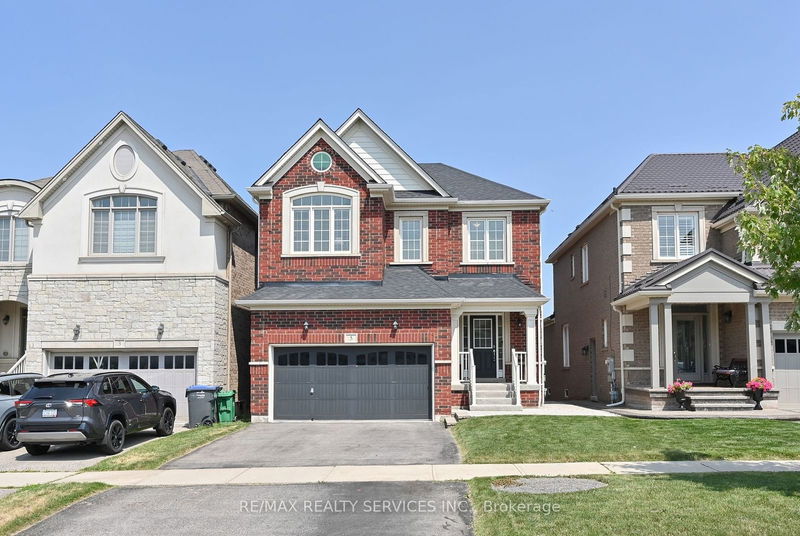 5 Alister Dr  Brampton, L6X 5G5 | Image 1