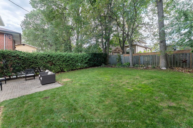 44 Ashmount Cres  Toronto, M9R 1C7 | Image 40