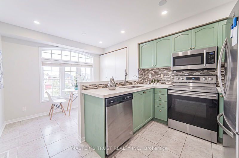 7131 Fairmeadow Cres  Mississauga, L5N 8R6 | Image 13