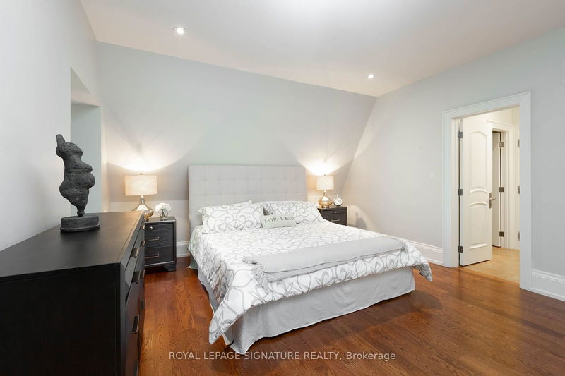 1161 Tecumseh Park Dr  Mississauga, L5H 2W3 | Image 24