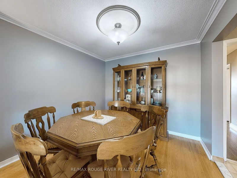 16 Picaro Dr  Toronto, M3N 2B5 | Image 11