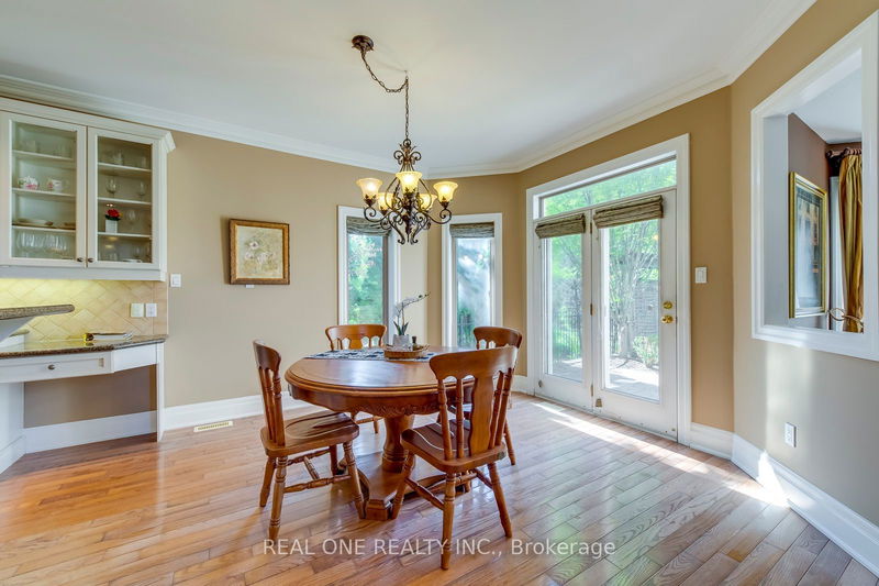 1033 Kestell Blvd  Oakville, L6H 7L7 | Image 15