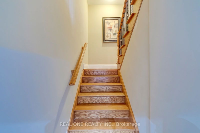 1033 Kestell Blvd  Oakville, L6H 7L7 | Image 30