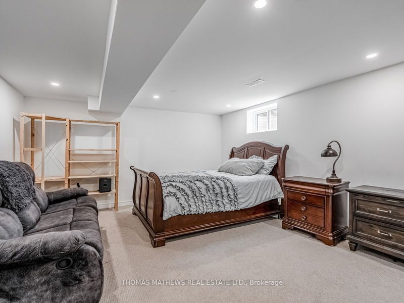 3135 Michael Cres  Burlington, L7M 1V3 | Image 24