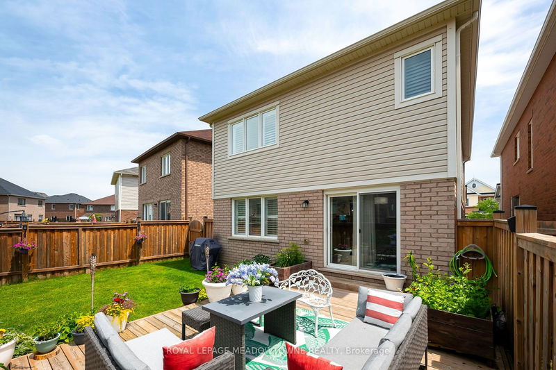 104 Stedford Cres  Brampton, L7A 4P7 | Image 6