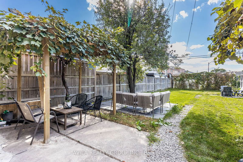 546 Old Weston Rd  Toronto, M6N 3B1 | Image 20