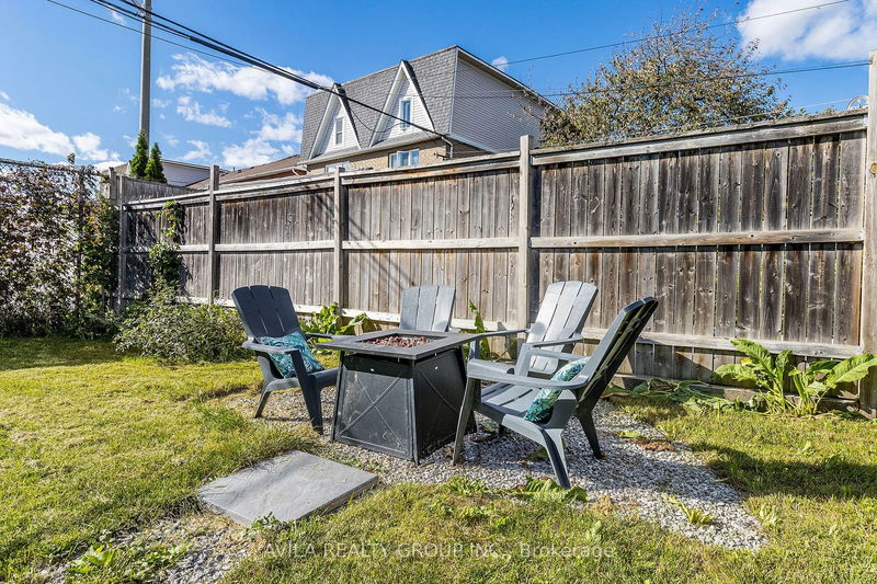 546 Old Weston Rd  Toronto, M6N 3B1 | Image 23