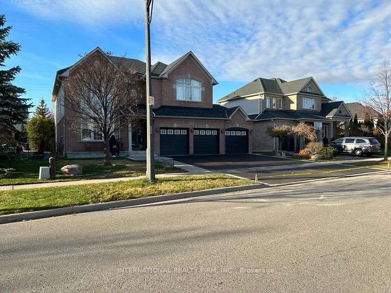 home for lease on 4205 Sarazen Drive