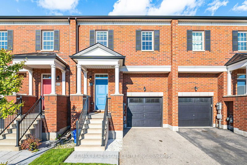 735 Banks Cres  Milton, L9T 9A4 | Image 1