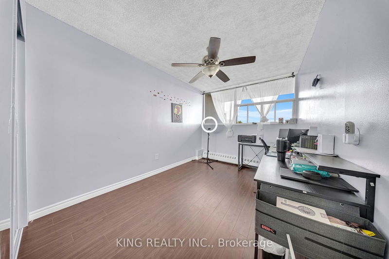  518 - 2121 Roche Crt  Mississauga, L5K 2C7 | Image 12