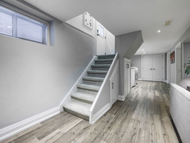 29 Lessard Ave  Toronto, M6S 1X6 | Image 25