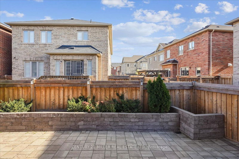 3083 Streamwood Passage   Oakville, L6H 0S8 | Image 35