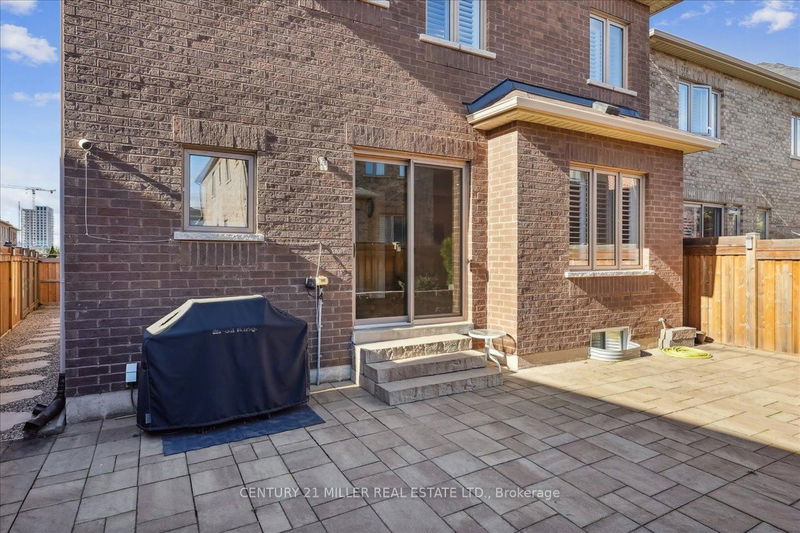 3083 Streamwood Passage   Oakville, L6H 0S8 | Image 37